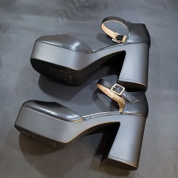 BRAND NEW MUDD BLOCK-HEEL ADJUSTABLE ANKLE STRAP SANDAL - Picture 7 of 16